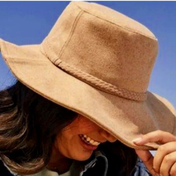 ASN The Harper Floppy Hat Tan Brown Wool Blend 15.35"x15.35"x3.94" NWT - Picture 2 of 7